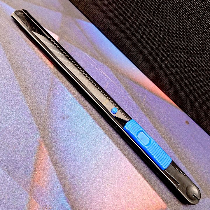 Paper,%20stickers%20cutter%20knife%20-%20Image%202