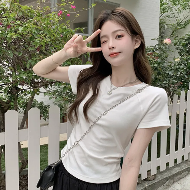 Fashionable%20Hot%20Girl%20Short%20T-shirt%202025%20Summer%20New%20Style%20Back%20Hollow%20Design%20Slim%20Pleated%20Waist%20Short-sleeved%20Top%20-%20Image%206
