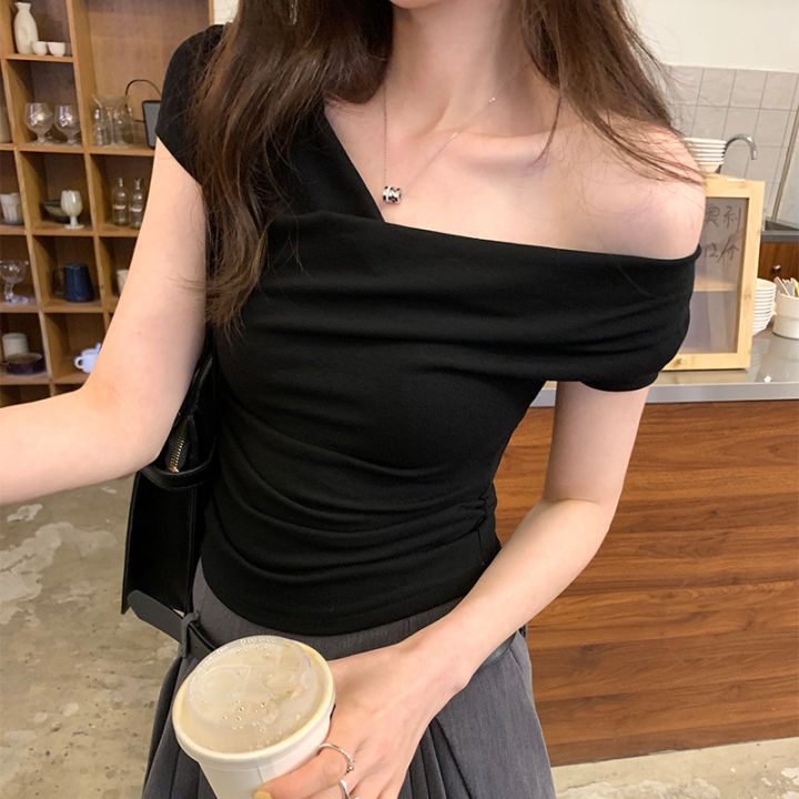 RIVA%20Stylish%20Off-Shoulder%20Short-Sleeve%20T-Shirt%20For%20Women,%20Summer%20Slim-Fit,%20%20Off-Shoulder%20Cropped%20Top%20For%20Women%20-%20Image%204
