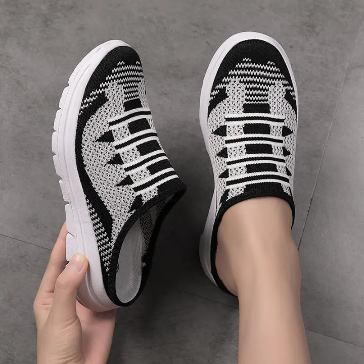 【ZOSR】Comfortable Walking Shoes Baotou Half Slippers Ladies Casual Shoes Summer Outside Penetration Air Fly Woven Mesh Sandals Fashion All-match Lazy Trend Slippers Large Size Women’s Shoes