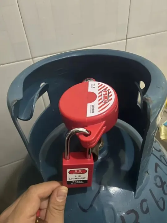 1Pcs%20Slonglock%201-2.5%20Master%20Lock%20Rotating%20Gate%20Valve%20lockout%20Tank%20Gas%20bottle%20ball%20Valve%20safety%20locks%20CYLINDER%20TANK%20LOCKOUT%20-%20Image%203