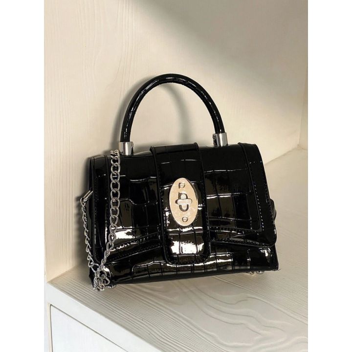 High-Grade%20Chain%20Bag%20Niche%202024%20One-Shoulder%20Motorcycle%20Texture%20Portable%20Patent%20Leather%20Small%20Square%20Bag%20Crossbody%20New%20Women's%20Western%20Style%20-%20Image%207