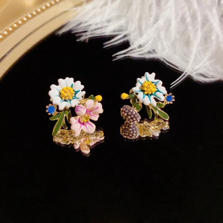 Bridal%20Daisy%20Flower%20Korean%20INS%20Women%20Stud%20Earring%20Drip%20Glaze%20Wedding%20French%20Party%20Asymmetry%20Stud%20Earrings%20Girls%20Elegant%20Ladies%20-%20Image%205