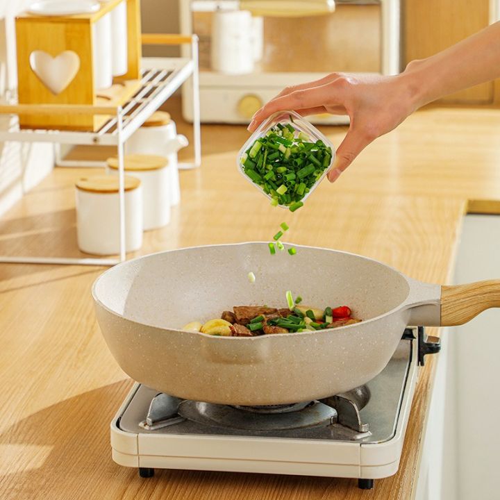 Kitchen%20Portable%20Food%20Grade%20Plastic%20Crisper%20Refrigerator%20Meat%20Compartment%20Frozen%20Sub-Packed%20Box%20Food%20Storage%20Container%20-%20Image%207