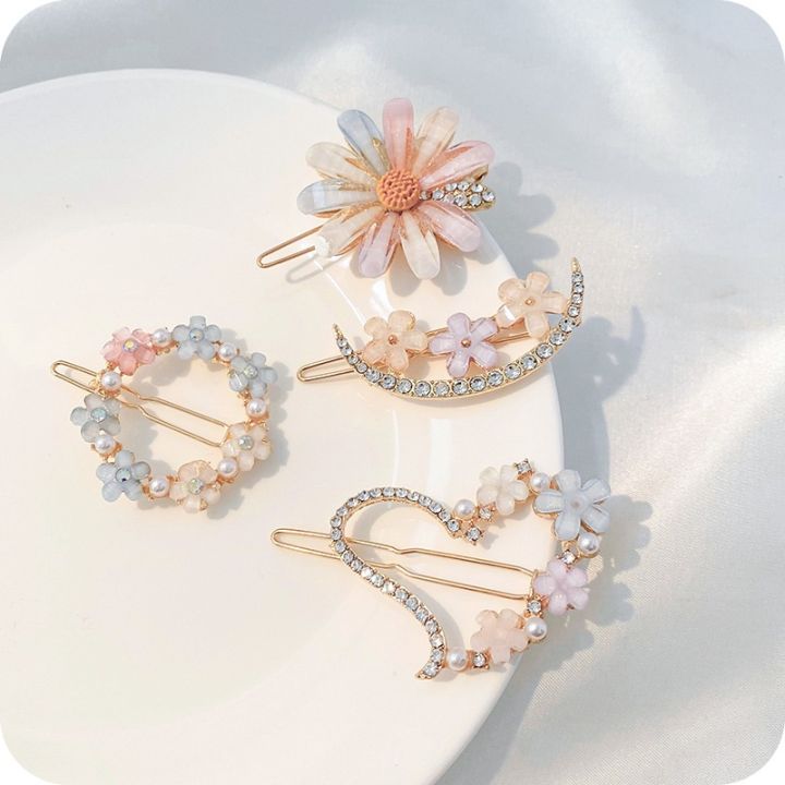 Korean%20Daisy%20Flower%20Rhinestone%20Hairpin%20/%20Women%20Exquisite%20Bangs%20Hair%20Clips%20/%20Girls%20Hair%20Accessories%20-%20Image%207