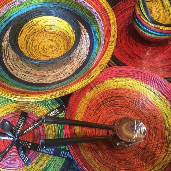 Table%20mat%20Recycled%20Newspaper%20Round%20Placemats%20Large%20-%20Image%206