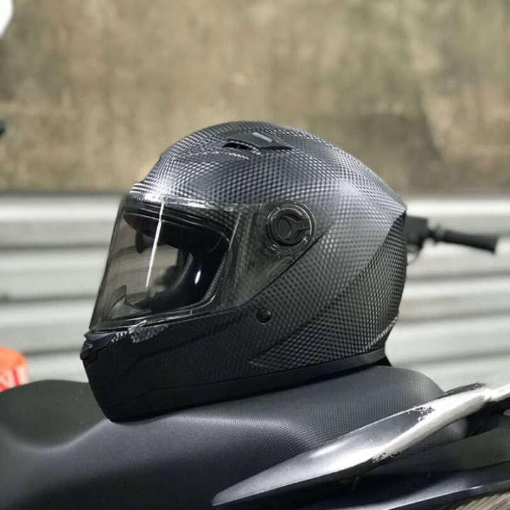 Fullface%20Agu%20helmet,%20Asian%20multi-color%20metamaterial%20-%20BH%2012%20months%20-%20Image%202