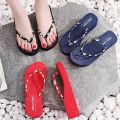 Flip Flops Women's Summer Outdoor Wear New Little Daisy Fashion Flat Wedge Slippers Non-Slip Simple Beach Shoes Sandals. 