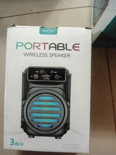 GREATNICE%20GTS-1961%20Compact%203-Inch%20Portable%20Wireless%20Bluetooth%20Speaker%20-%20RGB%20LED%20Lights,%20USB/TF%20Card/FM%20Radio%20Support%20-%20Image%204