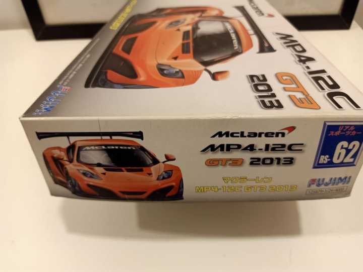 McLaren%20MP4-12C%20GT3%202013%20Fujimi%20Model%20Kit%20-%20Image%204