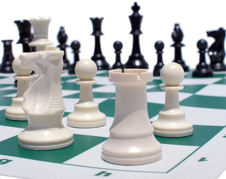 Chess%20Roll%20Board%20with%20Bag%20Cover-%20Medium%2045CM%20-%20Image%204
