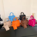Trendy Designer Messenger Bags High-end Felt Handbags Zipper Messenger Bags Designer Felt Handbags Solid Color Handbags. 