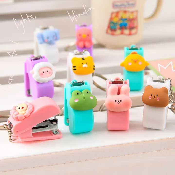 1/3Pcs%20Cartoon%20Animal%20Mini%20Stapler%20Cute%20Portable%20Stapler%20Keychain%20Binding%20Tool%20File%20Organizer%20Office%20Stationery%20School%20Student%20Supplies%20-%20Image%204
