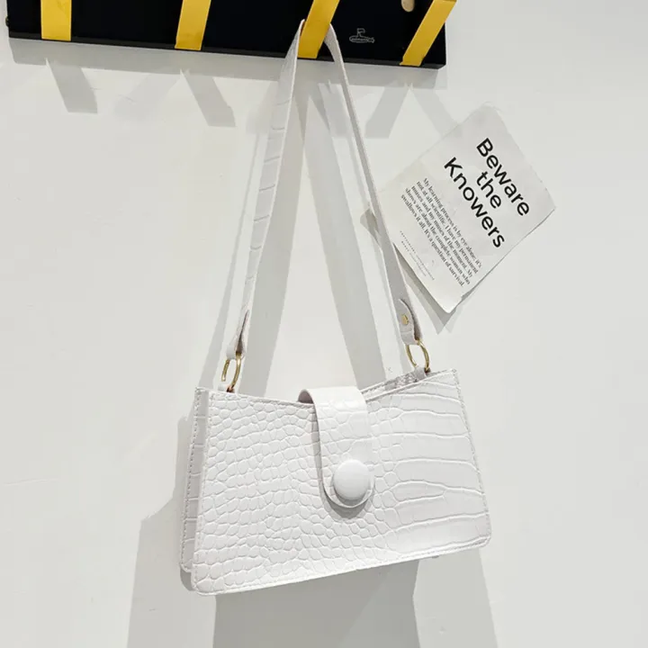 Mini%20Shoulder%20Bag%20Crocodile%20Print%20Handbag%20Mini%20Crossbody%20Bag%20Crocodile%20Pattern%20Handbag%20Thick%20Chain%20Shoulder%20Bag%20-%20Image%209