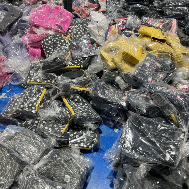 Slightly%20Flaw%20New%20Arrival9.9Fashion%20Women's%20Rubber%20Boots%20High%20Mid-Top%20Short%20Top%20Soft%20and%20Comfortable%20Waterproof%20Non-Slip%20-%20Image%202