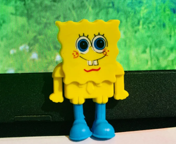 Cartoon%20characters%20eraser-school%20items-%20%203%20pieces%20(pink/green/blue)%20-%20Image%203