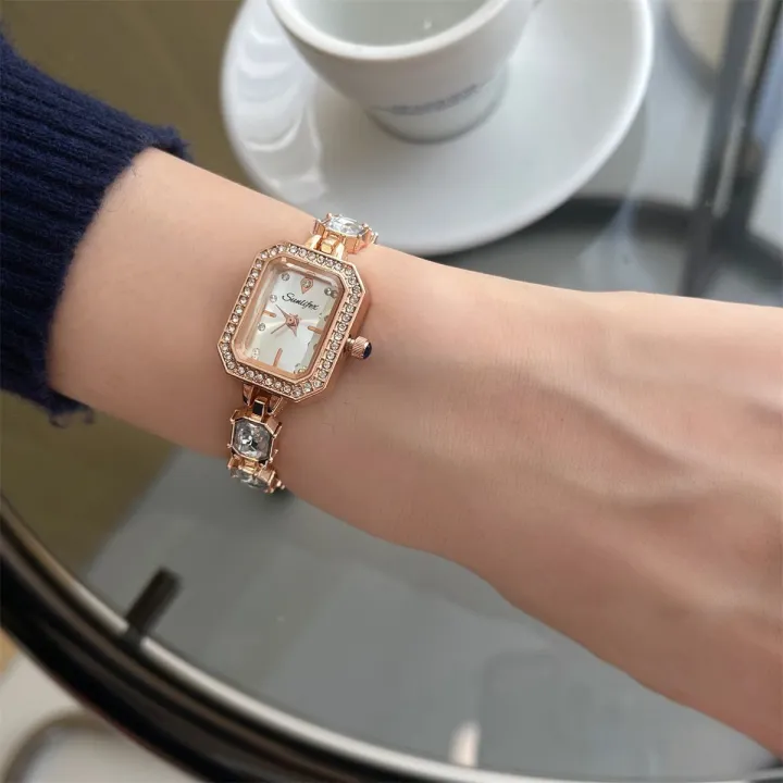 %E3%80%90High-quality%E3%80%91unlifex%20Chanel%20Style%20Square%20Diamond%20Watch%20for%20Women,%20Gold%20Cube%20Chain,%20Vintage%20Exquisite%20Watch%20-%20Image%207