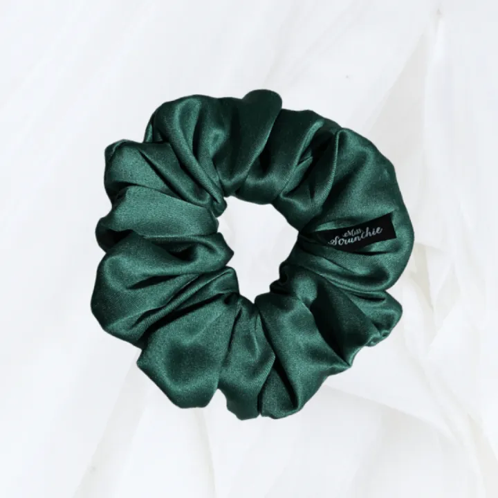 Scrunchie%2001pc%20Green%20Color%20In%20High%20Quality%20Valantina%20Fabric%20For%20Girls%20%7CElastic%20Hair%20Ponytail%20Scrunchy%20%7C%20Hair%20Tie%20%7C%20Hair%20Band%20%7C%20Wool%20Band%20%7C%20Hair%20Scrunchies%20%7C%20Girls%20Hair%20Ties%20%7C%20Ponytail%20Holder%20%7C%20Hand%20Band%20For%20Women%20-%20Image%202