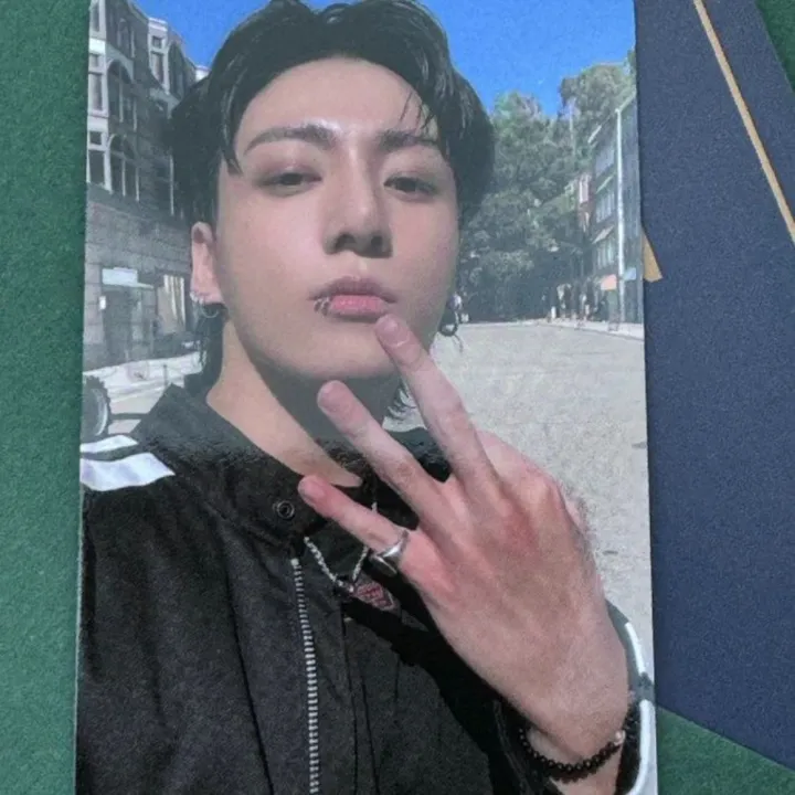 Kpop%20Idol%20BTS%20Jungkook%20Solo%20Album%20GOLDED%20Photocards%20-%20Image%206
