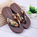【BestGO】Bohemia Floral Beach Sandals Wedge Platform Thongs Slippers Flip Flops BK/36. 