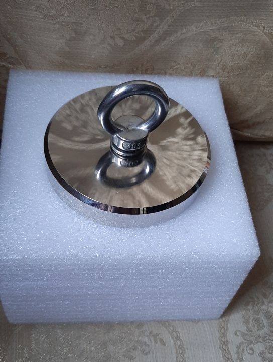 Neodymium%20Fishing%20Magnets,%20400KG%20Pulling%20Force%20Rare%20Earth%20Magnet%20116mm%20x32mm%20with%20Lifting%20M12%20eyebolt%20fitting%20for%20industrial%20Engineering%20-%20Image%204