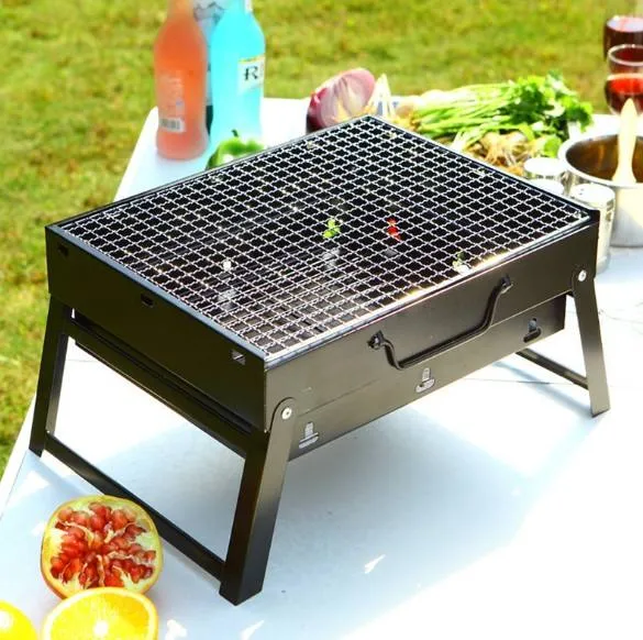 %E3%80%90Fast%C2%A0Delivery%201-4%20day%E3%80%91Folding%20Outdoor%20Barbecue%20Charcoal%20Grill%20Portable%20BBQ%20Grill%20Lightweight%20Smoker%20Grill%20for%20Camping%20Picnics%20Garden%20Beach%20Party%20-%20Image%204