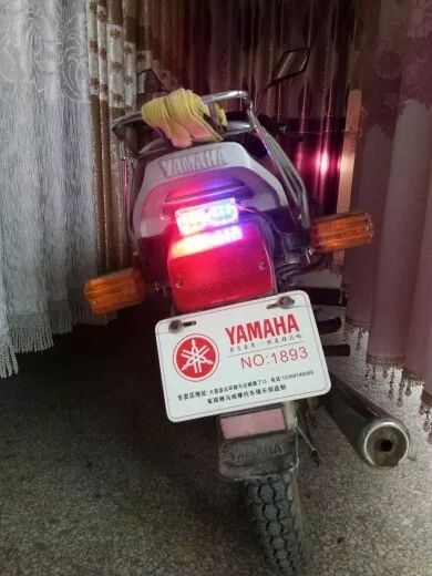 Motorcycle%2012V%20Vip%20Pattern%20Mini%20Vip%20Light%20Fit%20For%20Any%20Vehicle%20-%20Image%206