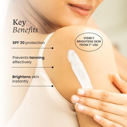 Foxtale%20SPF%2030%20Detan%20Brightening%20Body%20Lotion%20with%20Niacinamide%20&%20Vitamin%20C%20for%20Glowing%20Skin%20%7C%20Lightweight%20&%20Non-Sticky%20%7C%20Prevents%20Tan%20%7C%20Sun%20Protection%20%7C%20Long%20Lasting%20Floral%20Fragrance%20%7C%20Body%20Lotion%20for%20Men%20&%20Women%20%7C%20All%20Skin%20Type%20%7C%20200%20ml(FROM%20INDIA)%20-%20Image%203