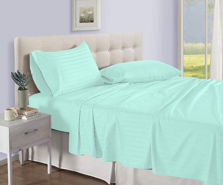 Egyptian%20Strips%20King%20and%20Super%20King%20Size%20Bed%20sheet%20With%202%20Pillow%20Covers%20-%20Image%202