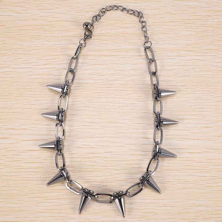 Metal%20Spikes%20Studs%20Rivets%20Punk%20Goth%20Necklace%20Choker%20Collar%20-%20Image%202