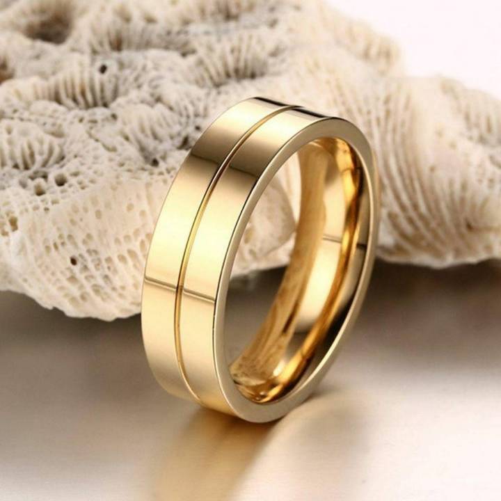 Mens%20Gold%20Plated%20wedding%20ring%20-%20Image%205