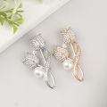 1Pc Brooch Rhinestone Tulip Flower Brooch Anti-glare Suit Brooch Collar Pin Jewelry. 