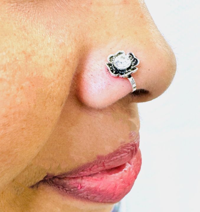 BOOM%20Gold%20color%20and%20oxidize%20Indian%20Traditional%20non-piercing%20Nose%20pin,%20nose%20ring%20for%20women%20and%20girl%20-%20Image%206