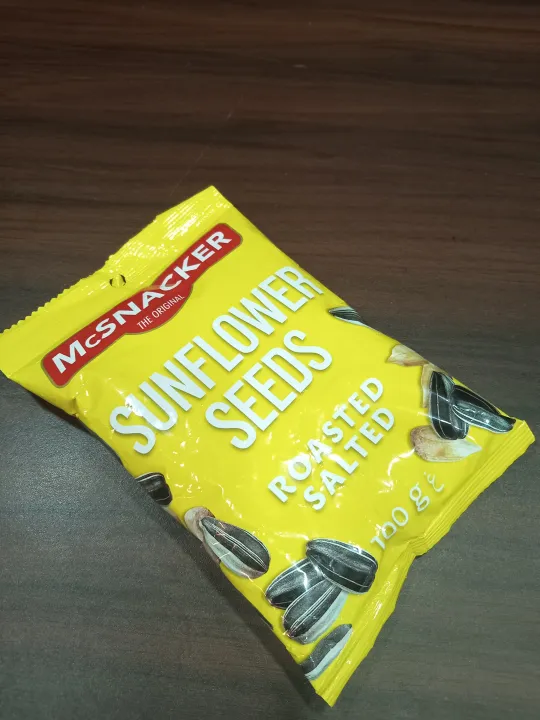 Mc%20Snacker%20The%20Original%20SunFlower%20Seeds%20Roasted%20Salted%20%20Pack%20100g%20-%20Image%202