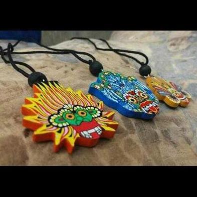 Sri Lankan Hand Made Hand Paint Mask Necklace Collectable HandCraft