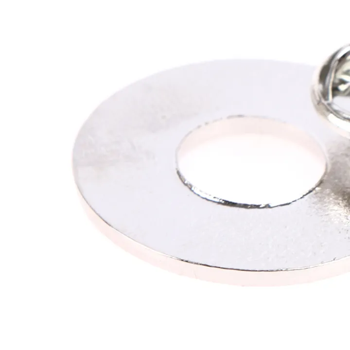 Enamal%2017%20Colors%20Sustainable%20Development%20Goals%20Brooch%20United%20Nations%20Pin%20Badge%20-%20Image%204