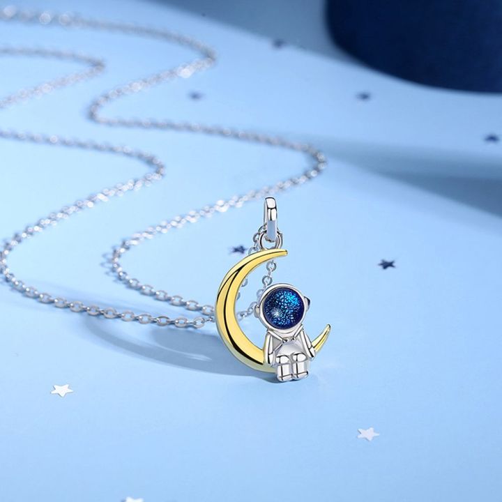 Elegant%20Friendship%20Pendant%20For%20Women%20Men%20Moon%20Astronaut%20Spaceman%20Fashion%20Jewelry%20Couples%20Necklace%20Choker%20-%20Image%207