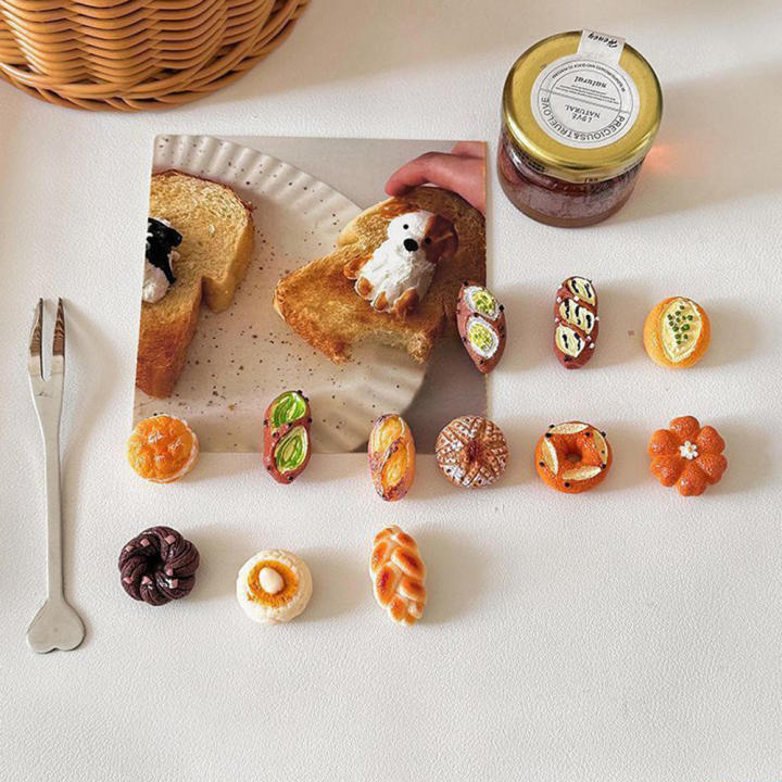 Small%20Toast%20Magnetic%20Sticker%20Simulated%20Refrigerator%20Magnet%20Magnetic%20Realistic%20Mini%20Bread%20Magnet%20for%20Office%20Whiteboard%20Fridge%20Metal%20Surface%20-%20Image%204