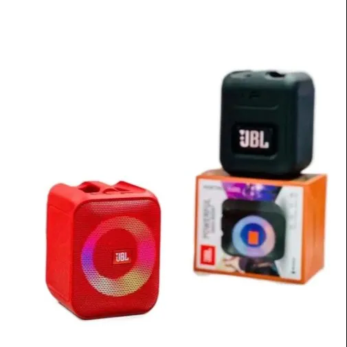 Es300%20Portable%20Bluetooth%20Wireless%20Square%20Mini%20Speaker%20with%20FM%20Radio%20Music%20-%20Image%204