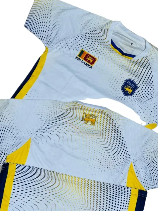 New%202025%20Sri%20Lanka%20Football%20Jersey%20Men%20Breathable%20Performance%20Sportswear%20-%20Image%207