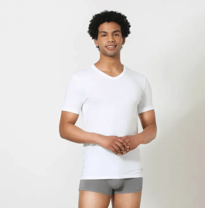 Huskies%20Signature%20cotton%20v%20neck%20undershirt%20-%20Image%202