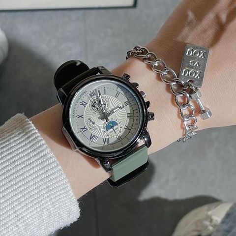 Personalized%20Watches%20for%20Men%20and%20Women,%20Cool%20and%20Simple%20Casual%20Sports%20Watches%20for%20Teenagers%20in%20Middle%20and%20High%20School,%20Versatile%20-%20Image%209