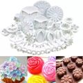 33 pieces / set Sugarcraft cake decoration tool set Fondant diver cutters cake tools Cookie Biscuit cake mold baking accessories. 