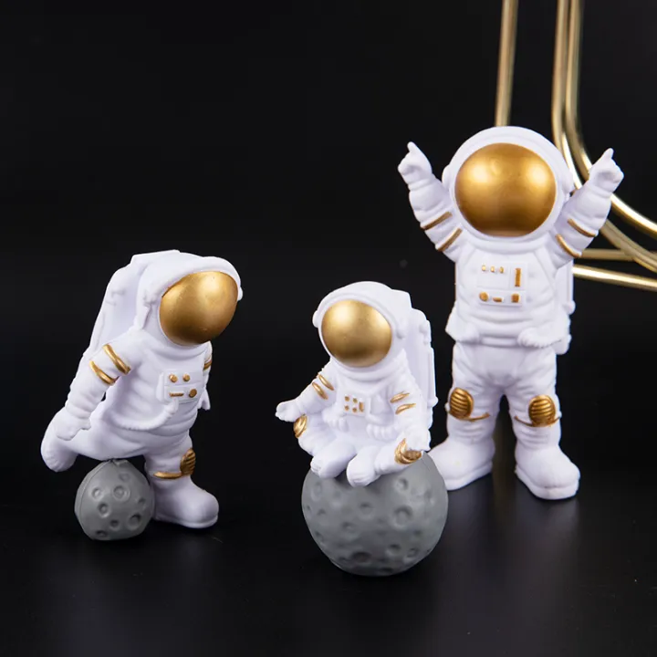 Plastic%20Astronaut%20Figure%20Statue%20Figurine%20Spaceman%20Sculpture%20Educational%20Toy%20SEVICH%20-%20Image%208