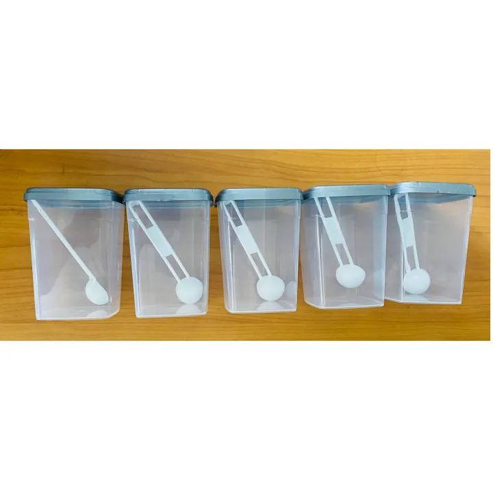 5%20Pieces%20Visual%20Kitchen%20Spicy%20Containers%20With%20SILVER%20Lid%20SQUARE%20SHAPE%20LARGE%20TUB%20Set%20Transparent%20Plastic%20Spice%20Bottles%20Jar%20with%20Spoon%20set%20-%20Image%206