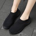 Mother Shoes Soft Bottom Flying Woven Socks Women'S Shoes Casual Lightweight Md Outsole Breathable Sports Shoes Old Shoes. 