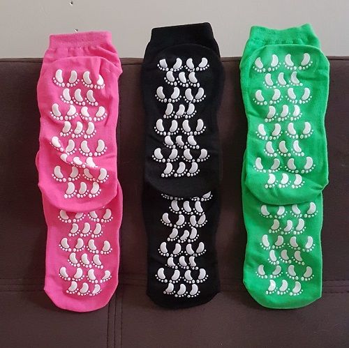 Non-slip%20Socks%20-%20Cotton,%20Sports%20&%20Indoor,%20Women%20-%20Image%204