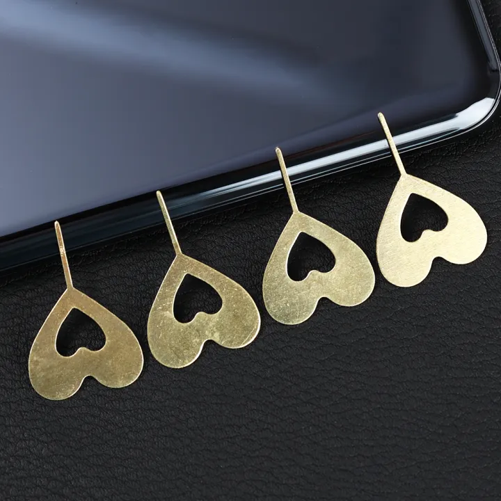 Gold%20Heart%20Shape%20Sim%20Card%20Tray%20Pin%20Eject%20Removal%20Tool%20Needle%20Opener%20Ejector%20for%20iPhone%20iPad%20Samsung%20Xiaomi%20Google%20Most%20Phones%20-%20Image%203