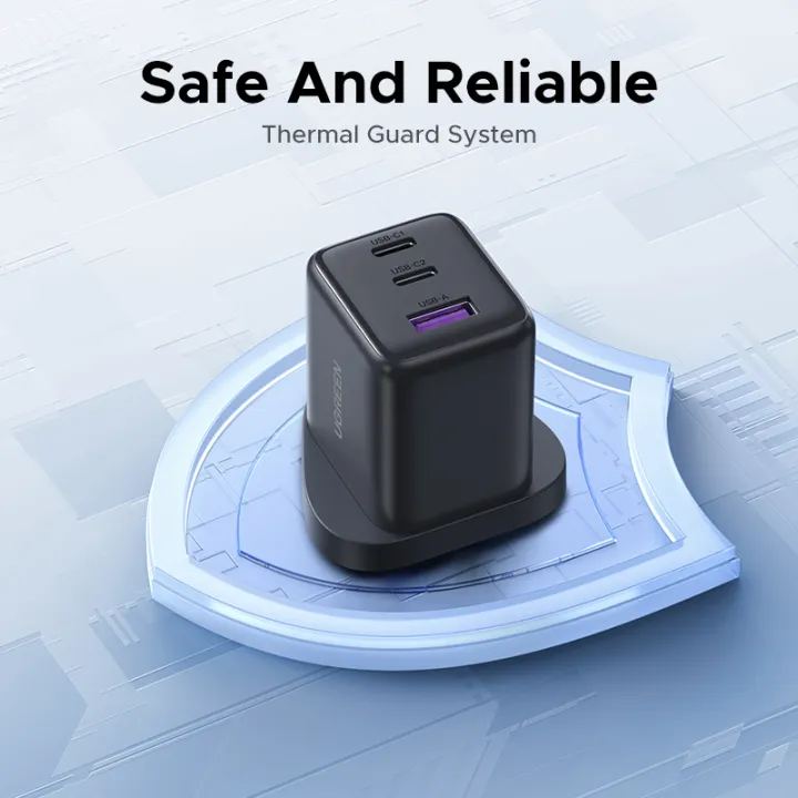 UGREEN%20GaN%2030W%20Max%20USB%20C%20Fast%20Charger%20Adapter%203%20Ports%20(2%20USB%20C%20&%201%20USB%20A)%20Multi-color%20Wall%20Charger%20for%20iPad%20iPhone%2016%2015%20Pro%20Max%20Samsung%20S25%20S24%20Ultra%20-%20Image%207