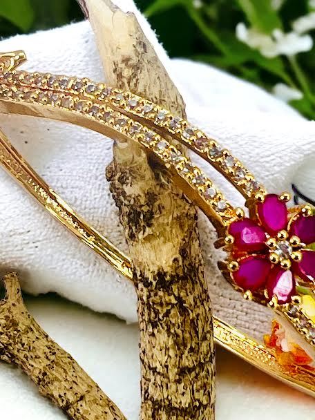 BOOM%20BOOM%20Gold%20Plated%20Fashion%20RED%20FLOWER%20TYPE%20Free%20Size%20lock%20SABONA%20Bangle%20with%20white%20and%20red%20stone%20For%20Women%20and%20girl%20Fashion%20Jewelry%20Gift%20Casual%20Jewelry%20for%20Women%20-%20Image%205